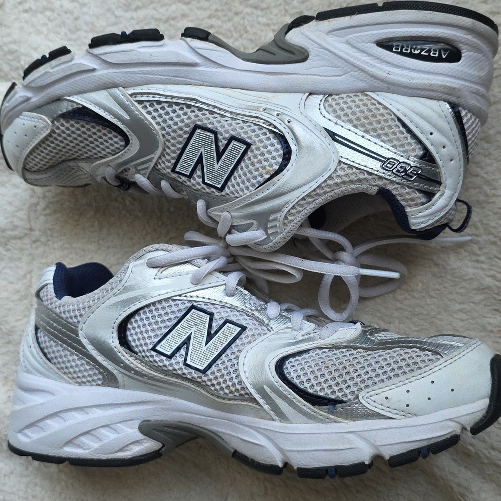 New Balance 530 Womens White and Navy Sneakers